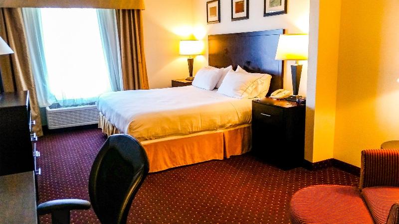 Номер Стандарт, Holiday Inn Express Syracuse Fairgrounds, An Ihg
