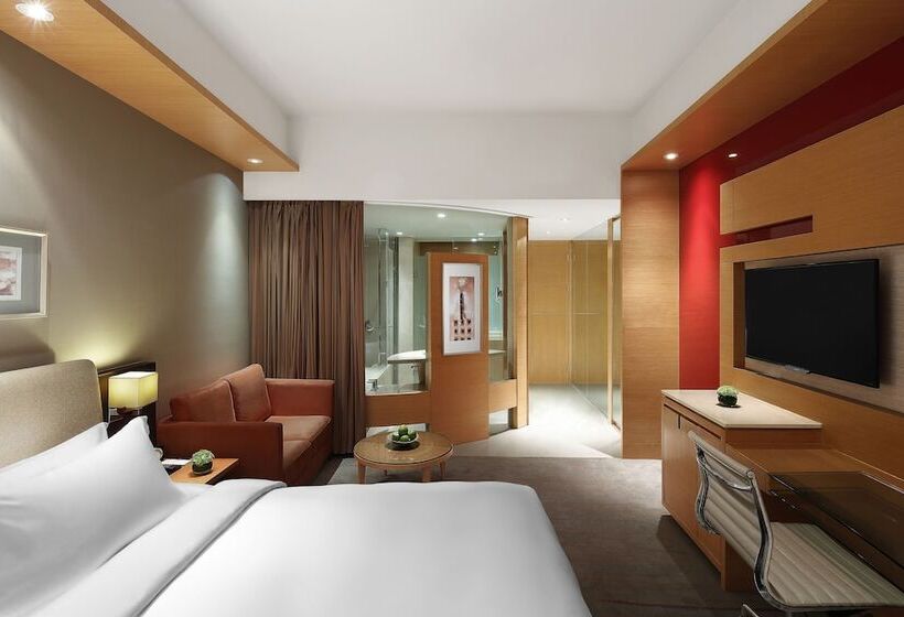 اتاق لوکس, New World Wuhan