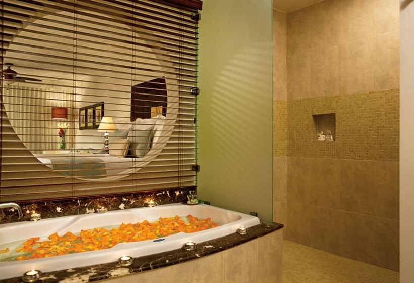 Junior Suite Łóżko King Size, Secrets Aura Cozumel   Adults Only