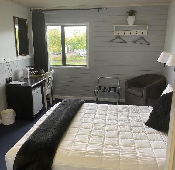 Студия Стандарт, Lakefront Lodge Taupo