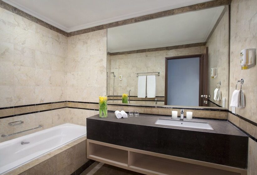 Апартаменты Premium 3 Спальни, Somerset Grand Citra Jakarta