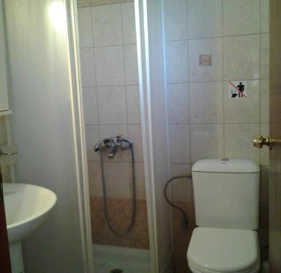 Quarto Triplo Basic, Windy Place
