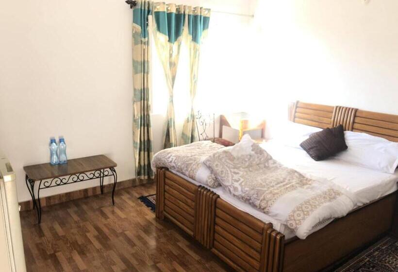 스탠다드 룸 호수 전망, White House In Nainital