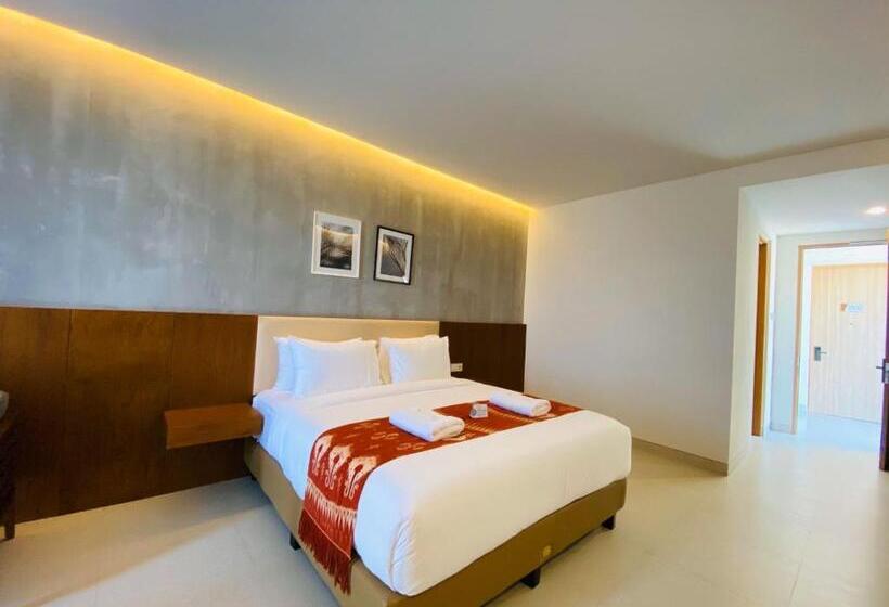 Люкс Вид на Море, Kambaniru Beach Hotel And Resort
