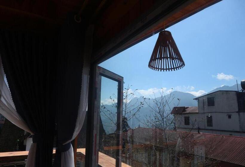 اتاق استاندارد با چشم‌انداز کوهستان, Mây Núi Homestay