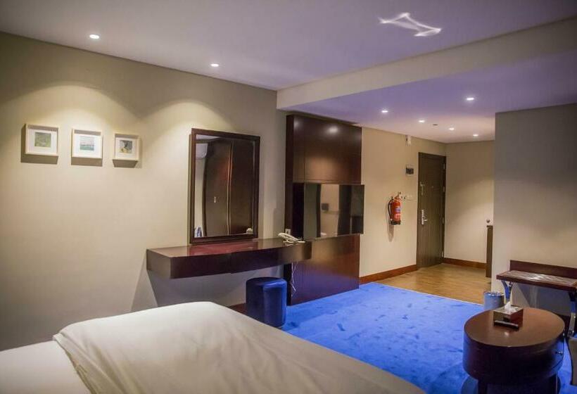 Студия Стандарт, Al Aryam Serviced Apart