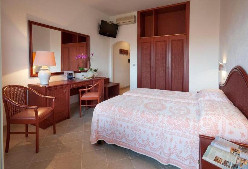 اتاق استاندارد سه نفره, Gabbiano Azzurro Hotel & Suites