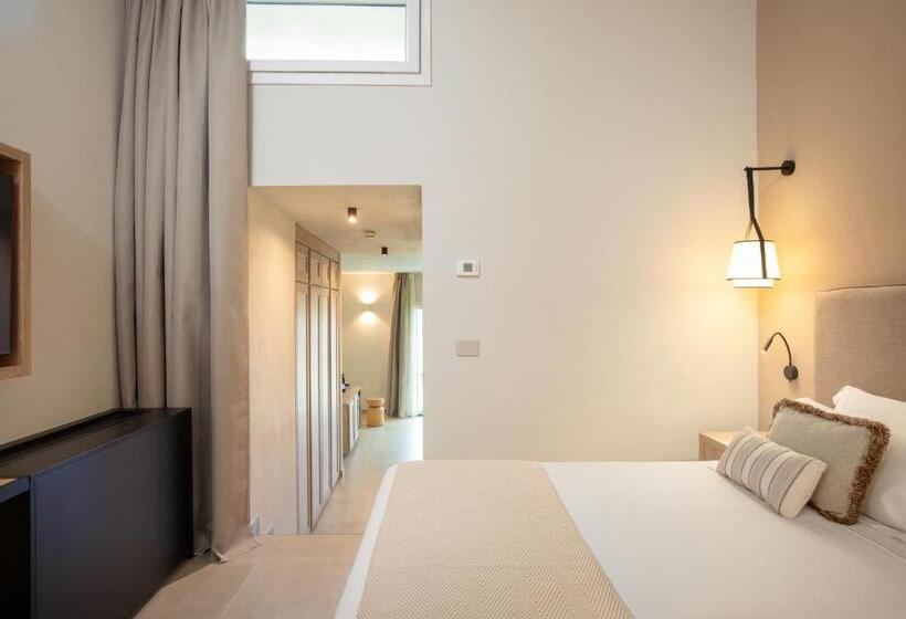 Люкс, Mangias Sardinia Resort