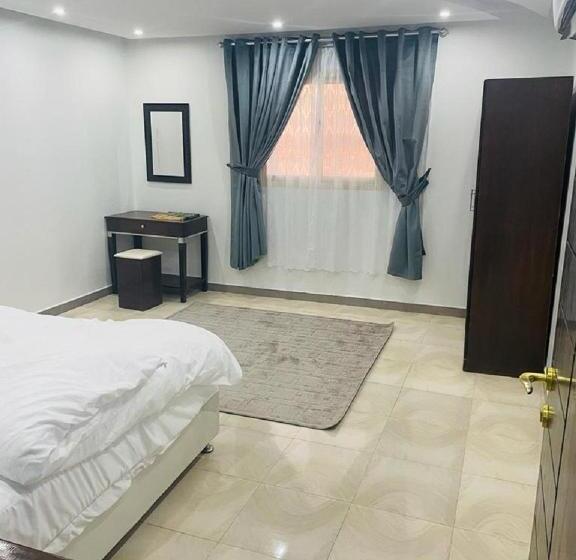 Family Suite, Desert Palm Apart