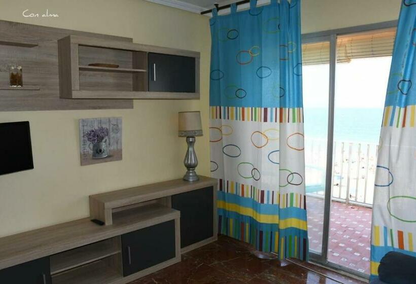 Perhehuone, Hostal Costa De La Luz