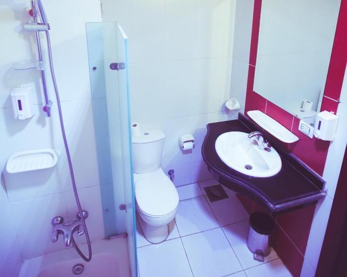 اتاق یک تخته با چشم‌انداز استخر, La Viena Health Resort