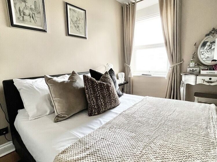 Номер Стандарт, Devon House Guest House