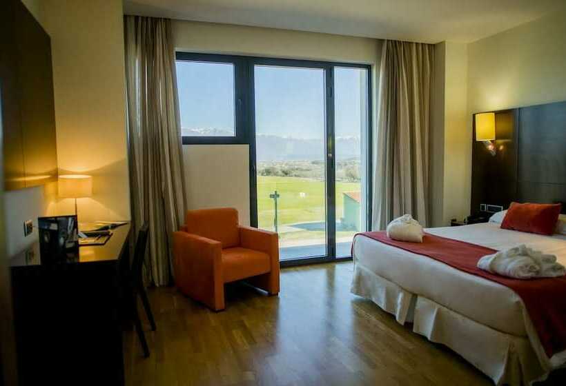 Полулюкс, Hospedium Hotel Valles De Gredos Golf