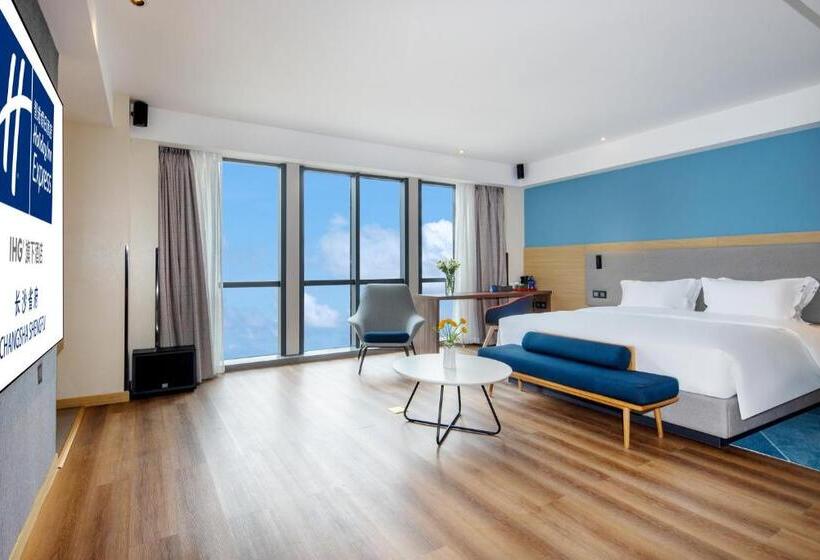 Номер Deluxe Кровать Кинг, Holiday Inn Express Changsha Shengfu, An Ihg