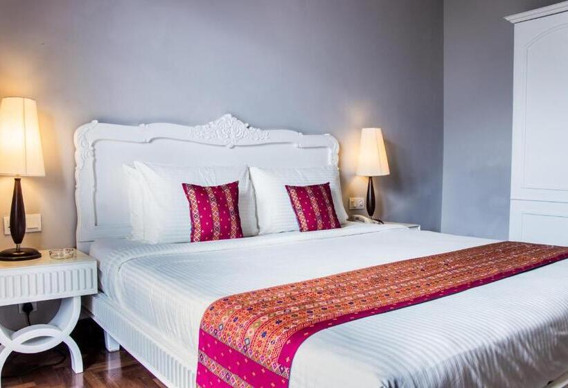 Номер Deluxe Кровать Кинг, Colmar Tropicale