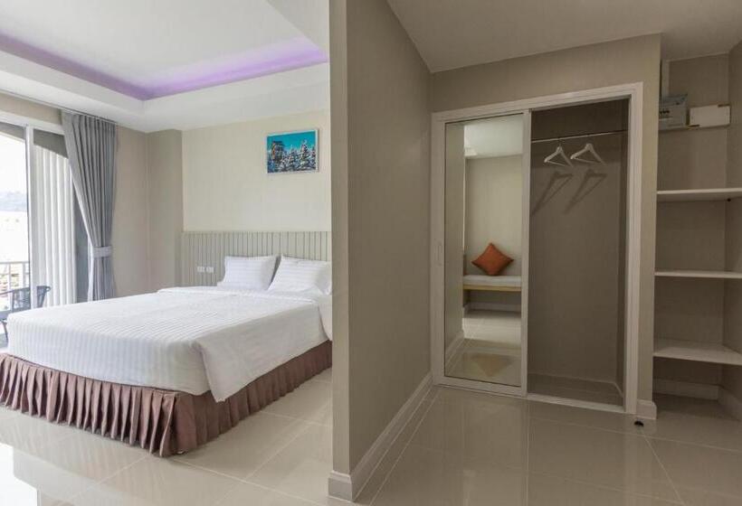 디럭스 룸, The Royal P Phuket   Sha Plus