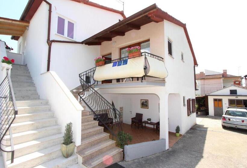 اتاق استاندارد, Apartments And Room Silvana