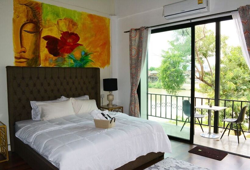 اتاق لوکس, Home Ayutthaya
