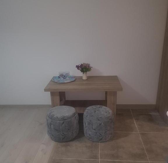 اتاق استاندارد, Guest House Sando
