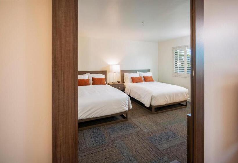 디럭스 4인 룸, Inn At Moss Landing Point