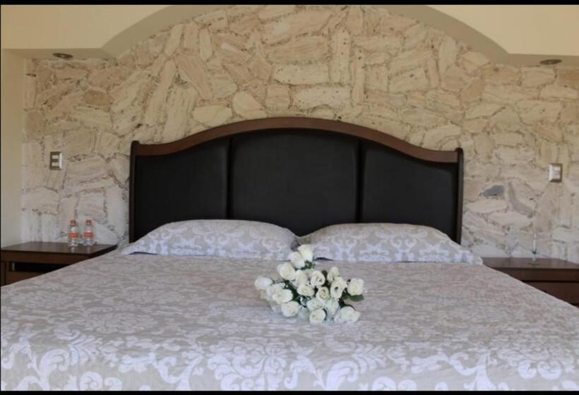 Quarto Estandar Cama King, San Diego