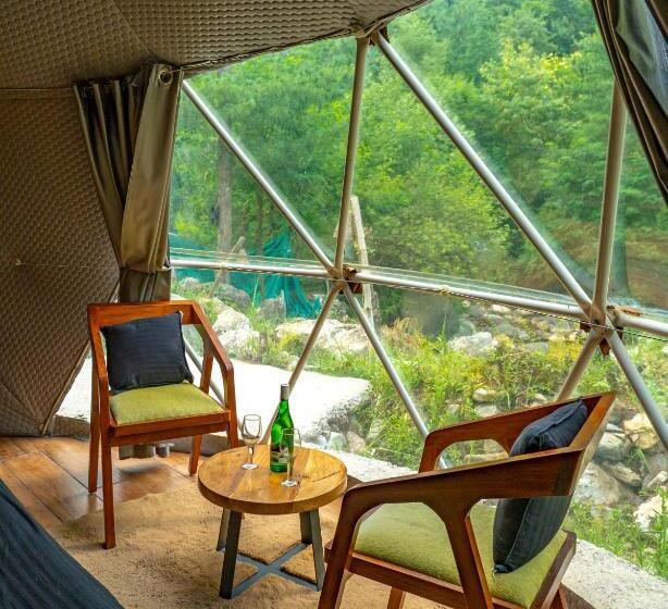 스탠다드 룸 킹사이즈 침대, Whoopers Boutique Resort Jibhi