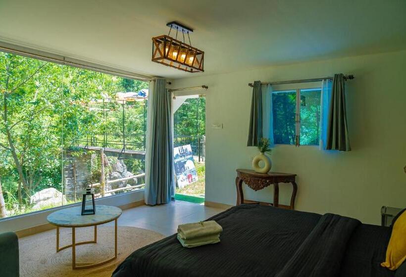 스탠다드 룸 가든 전망, Whoopers Boutique Resort Jibhi