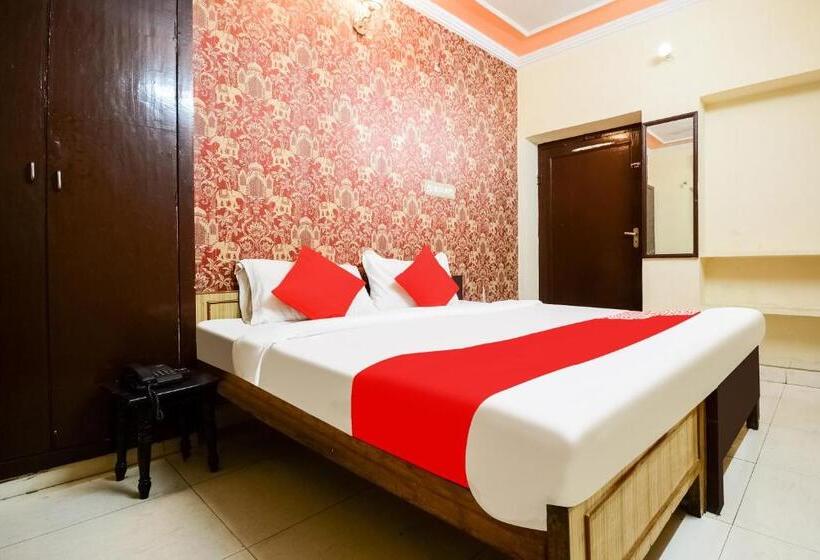 三人经典房间, Collection O Hotel Rajwada Palace