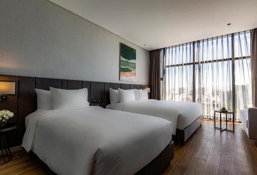 اتاق سه نفره دلوکس با چشم‌انداز دریا, Premier Pearl Hotel Vung Tau
