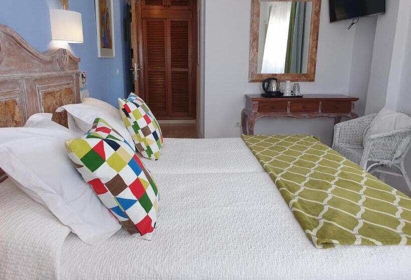 اتاق استاندارد سه نفره, Boutique Las Arenas
