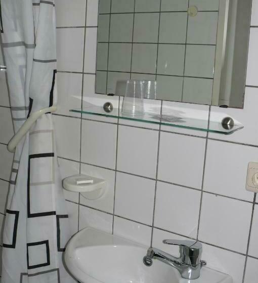 اتاق استاندارد یک نفره, Hôtel Les Acteurs