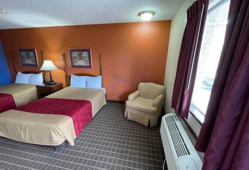 Номер Стандарт 2 Двуспальные Кровати, Knights Inn & Suites Emporia