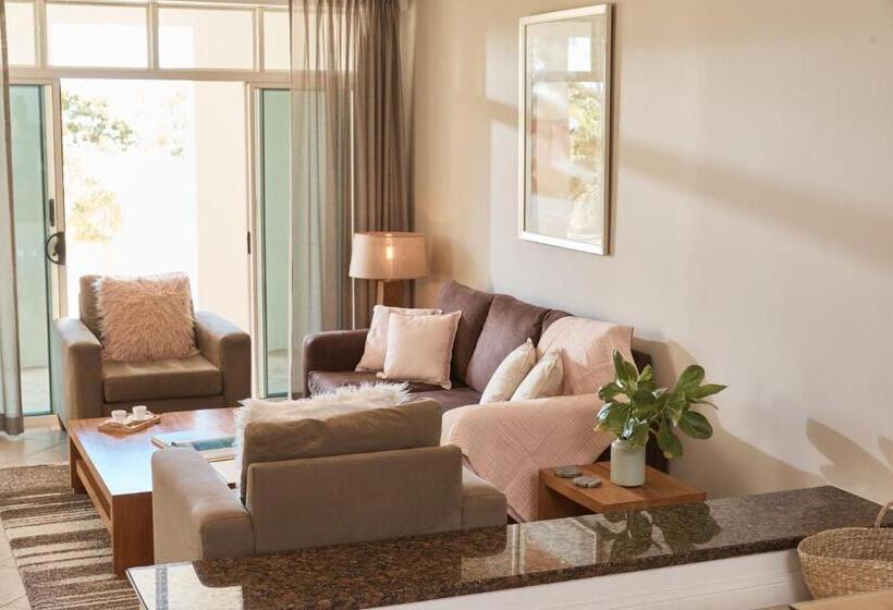 Апартаменты 1 Спальня Вид на Море, Sea Change Beachfront Apartments