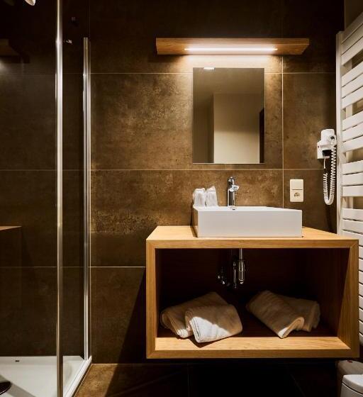 Номер Basic, Logis Hotel La Métairie & Son Auberge