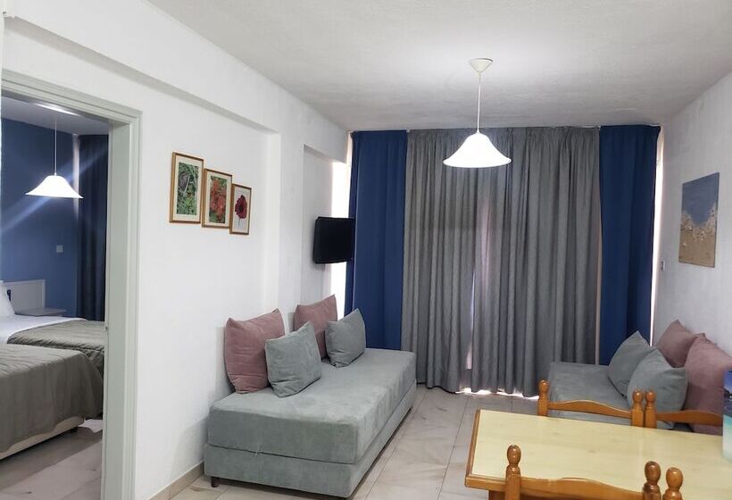 Апартаменты Семейные 1 Спальня, Napa Prince Hotel Apts