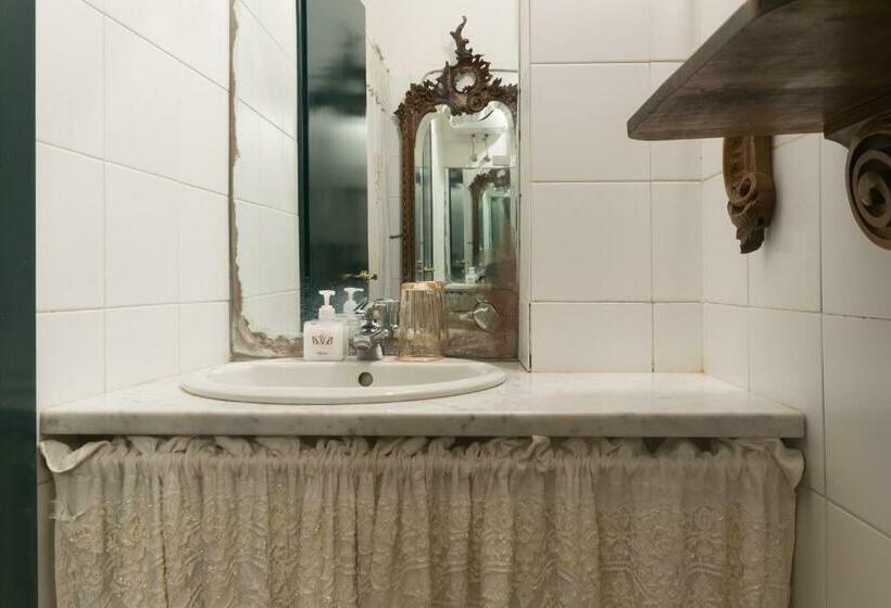 اتاق استاندارد, B&b Albertad