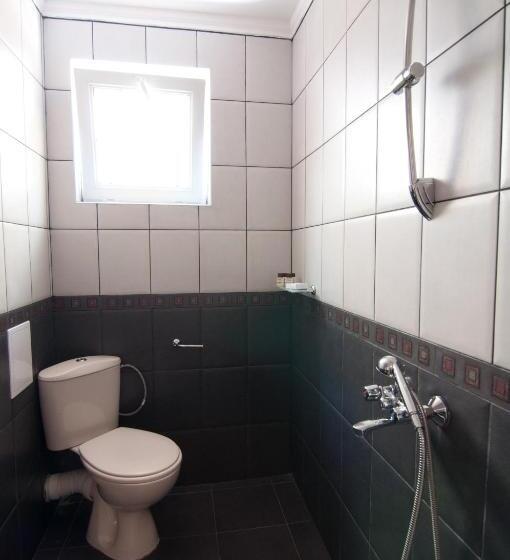 Comfort room with balcony, Guest House Hiora