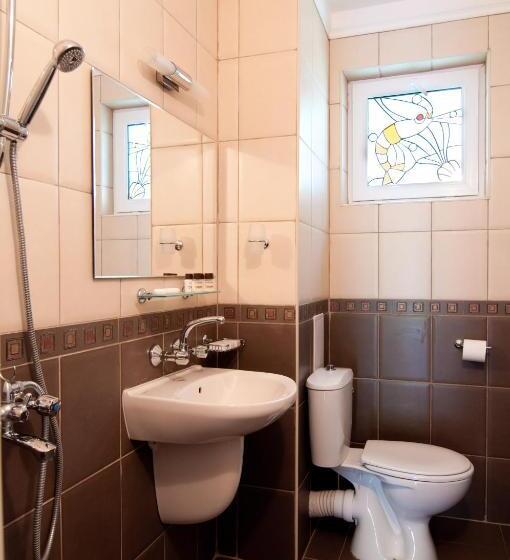 Четырехместный Номер Deluxe, Guest House Hiora