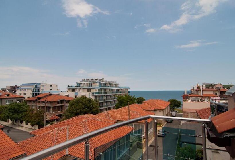 Quarto Deluxe, Guest House Hiora