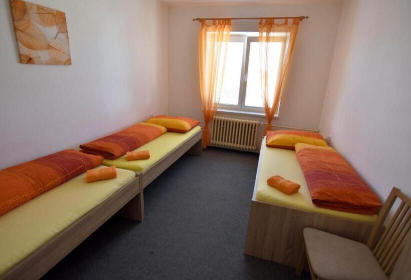 Апартаменты 2 Спальни, Penzion Na Rozcestí