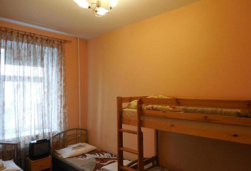 اتاق استاندارد سه نفره, Elizabeth S Yh Rooms