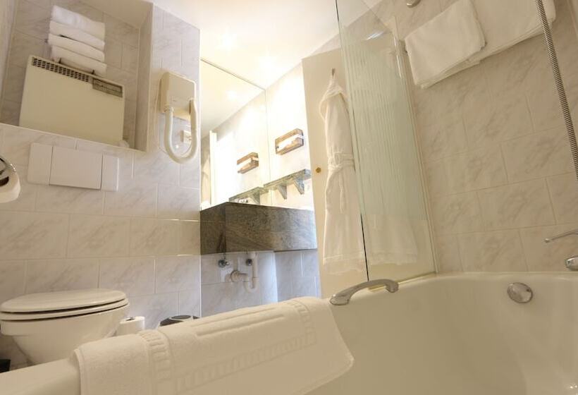 اتاق اکونومی, Hostellerie Kemmelberg