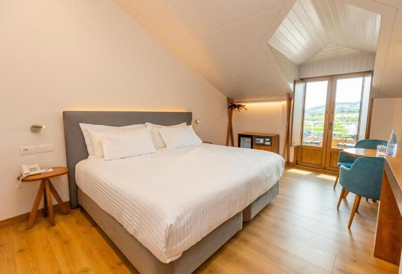Superior Room with Terrace, O Cabazo