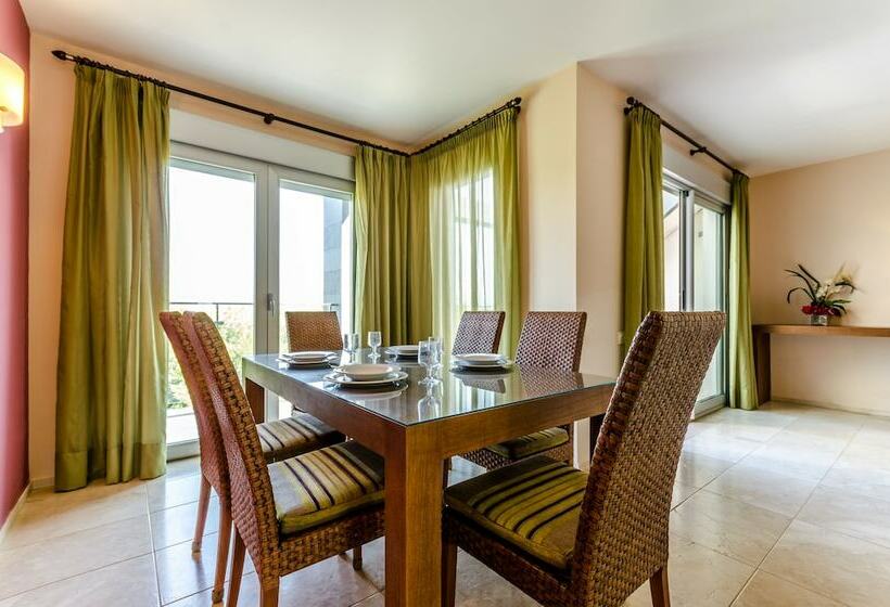 Apartamento Familiar, El Plantio Golf Resort