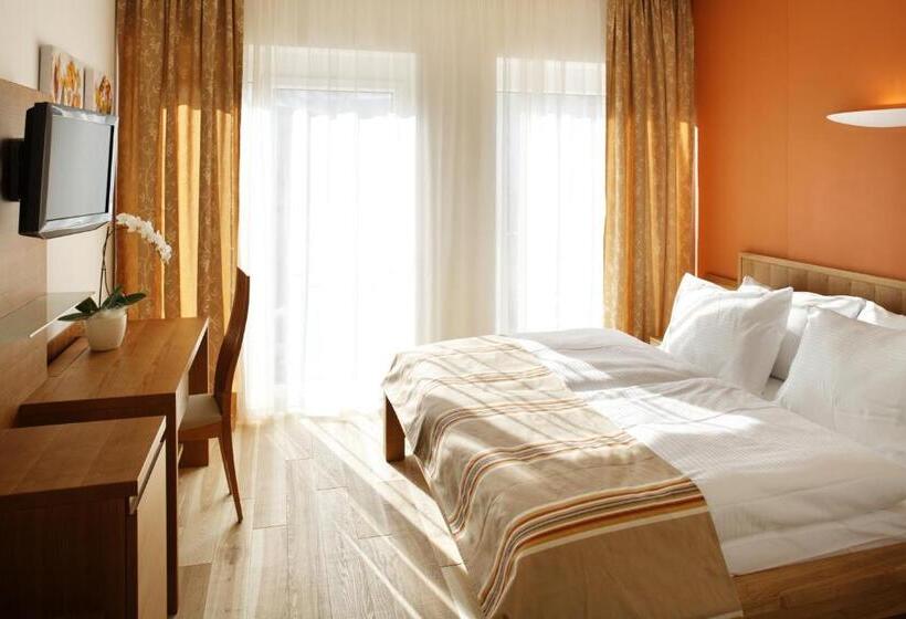 Номер Стандарт Вид на Сад, Lava Inn   24 H Check In   Nähe Lkh, Landeskrankenhaus, Feldbach