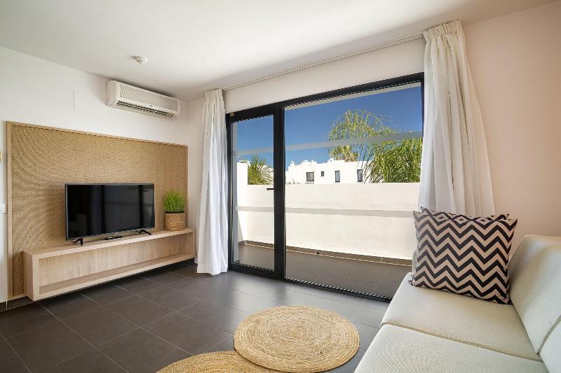 جناح جونيور سوبريور, Migjorn Ibiza Suites & Spa