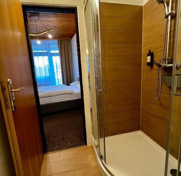 Номер Deluxe с Балконом, Pension Mona