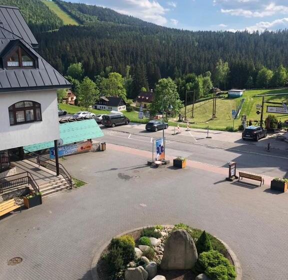 Номер Deluxe с Балконом, Pension Mona