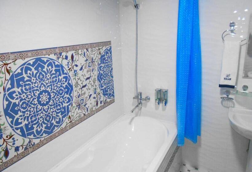 اتاق لوکس, Colibri Traditional Guest House