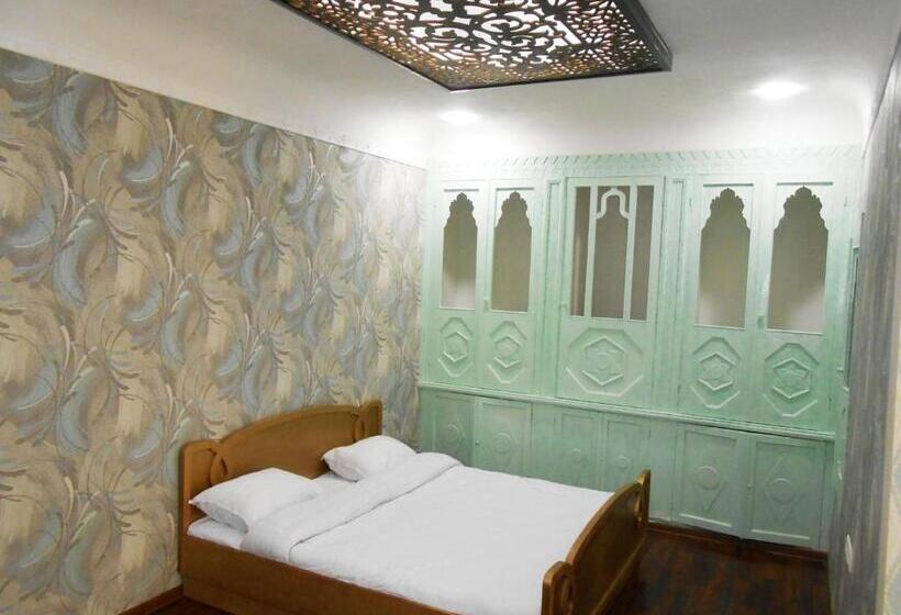 اتاق لوکس, Colibri Traditional Guest House